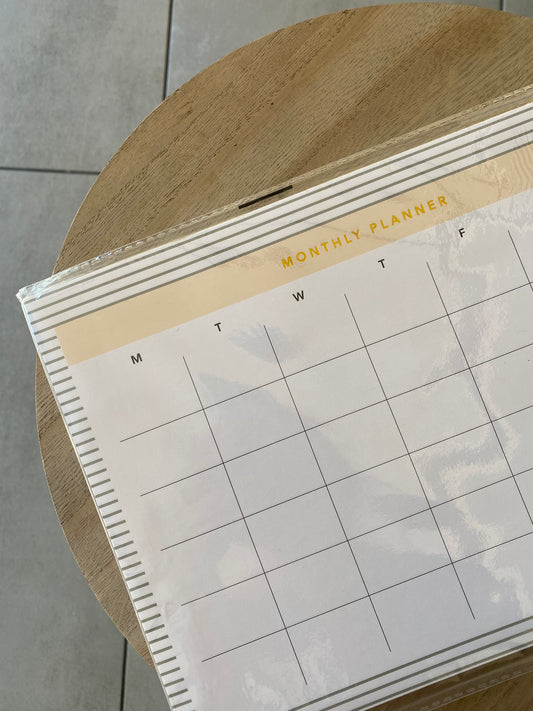 Monthly Desk Planner